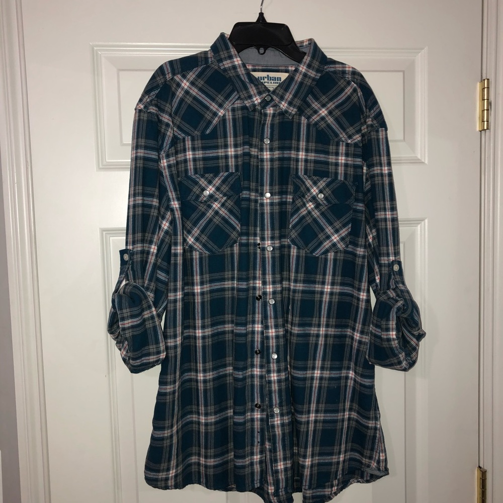 Men’s rolled sleeve t shirt